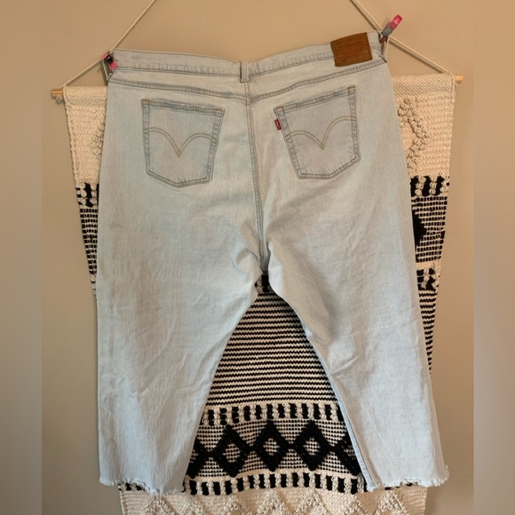 Plus Size Levi’s 501 - Picture 4 of 6